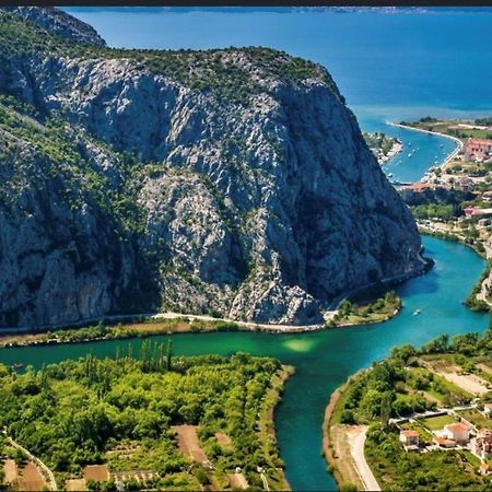 Ferienwohnung Michael Omiš Exterior foto