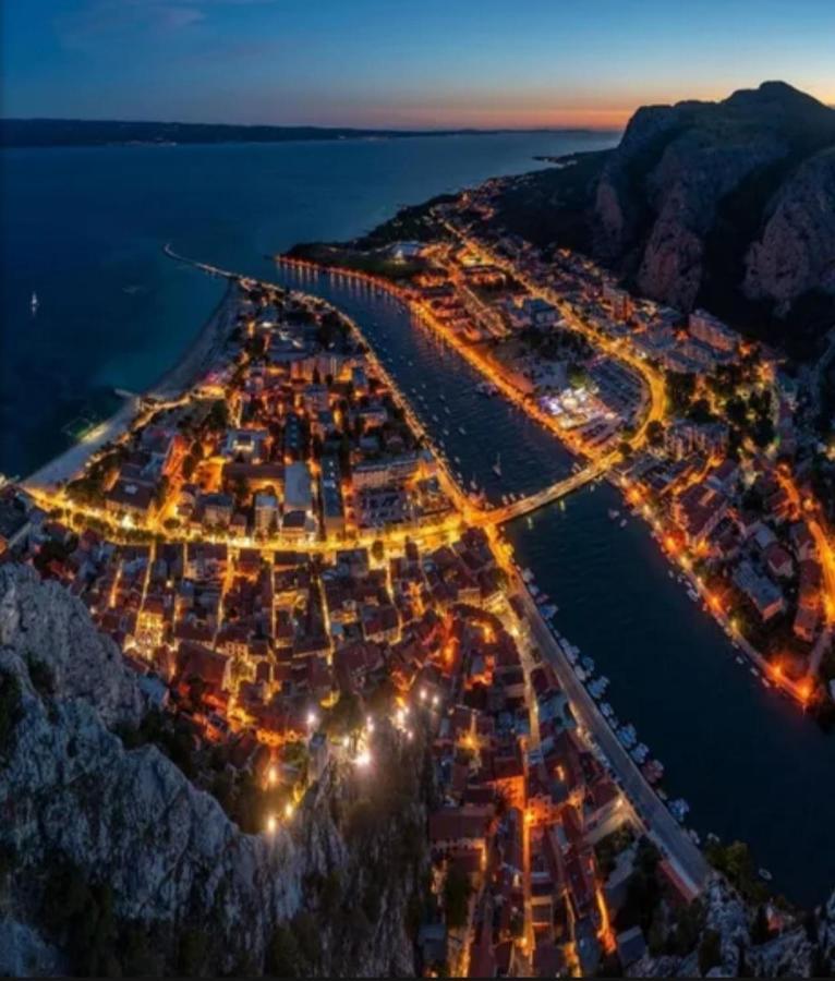 Ferienwohnung Michael Omiš Exterior foto