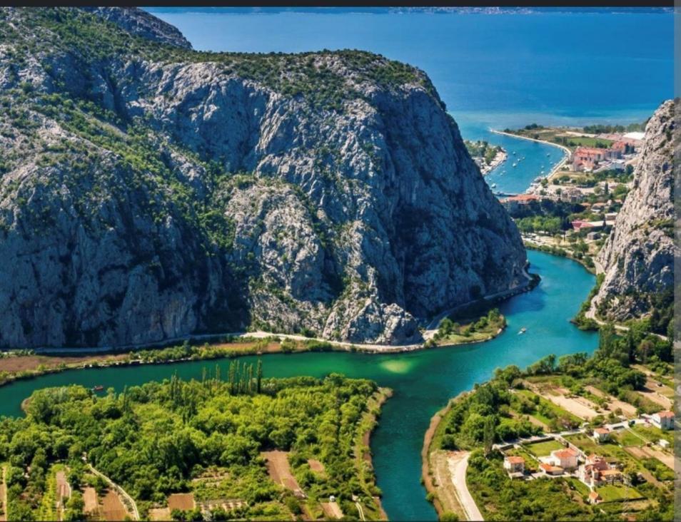 Ferienwohnung Michael Omiš Exterior foto