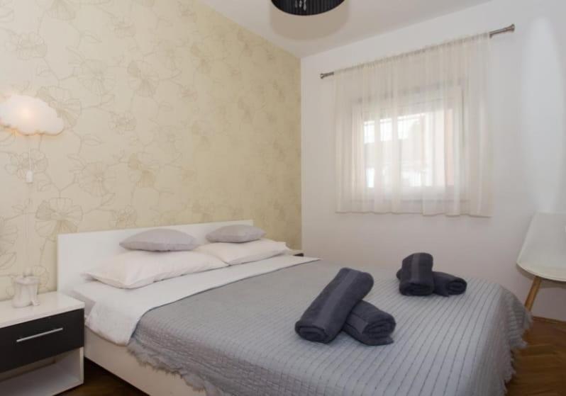 Ferienwohnung Michael Omiš Exterior foto